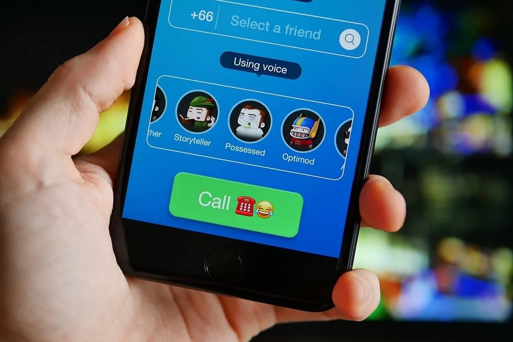 Aplikasi Pengubah Suara Saat Telepon di Android