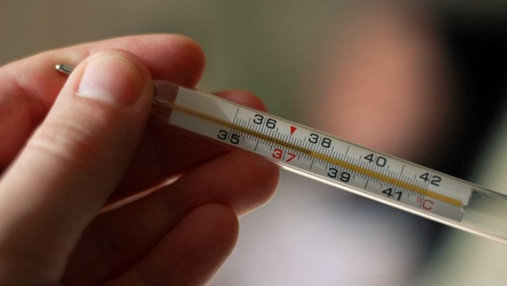 cara menggunakan termometer zat cair